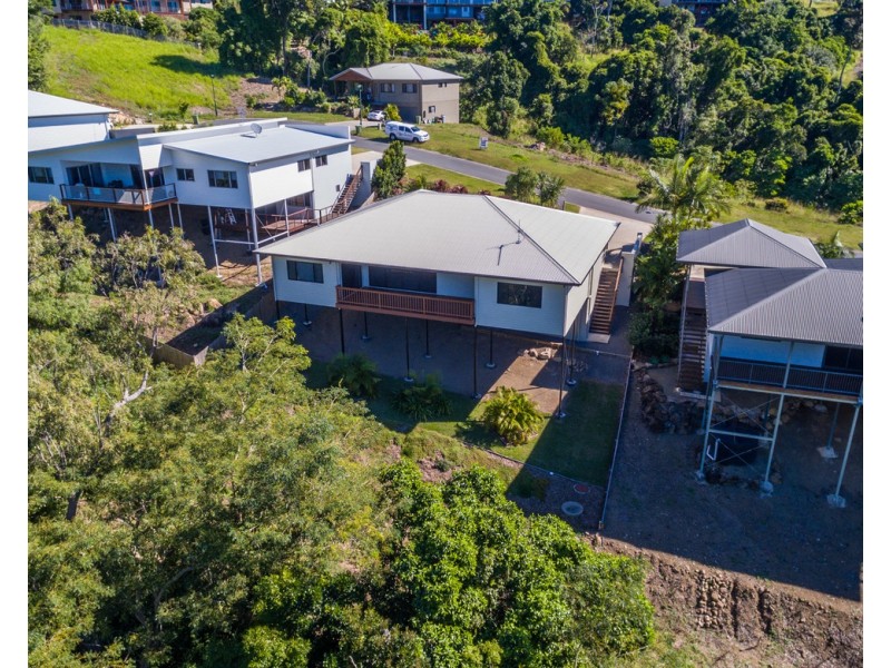 7 Scarlet Gum Crescent, Cannonvale QLD 4802