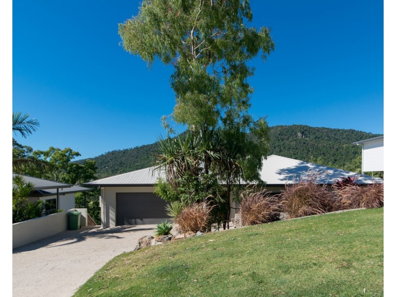 7 Scarlet Gum Crescent, Cannonvale QLD 4802