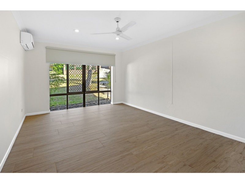 11 Palm Drive, Cannonvale QLD 4802