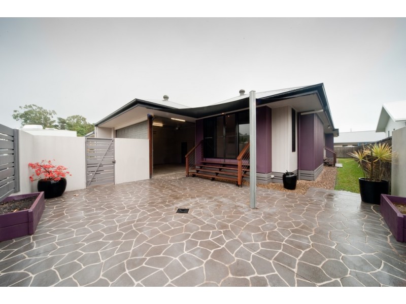 51 Abell Road, Cannonvale QLD 4802