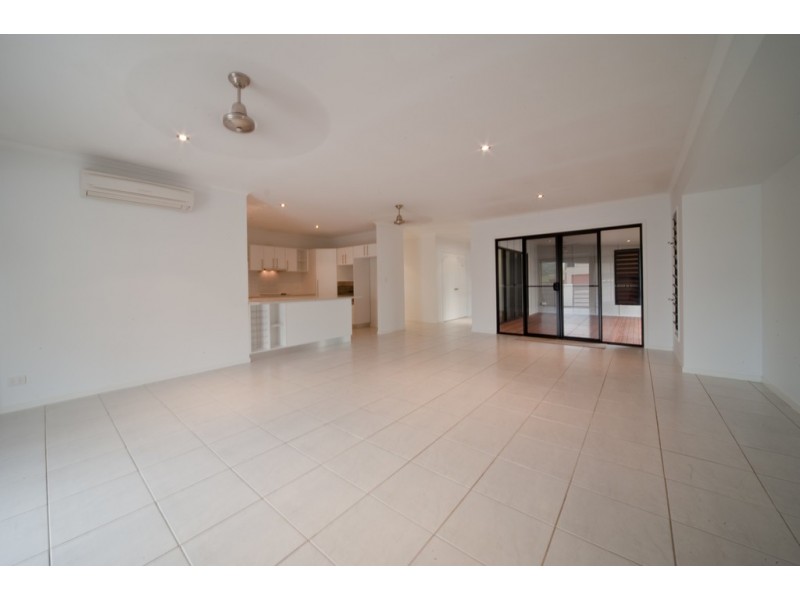 51 Abell Road, Cannonvale QLD 4802