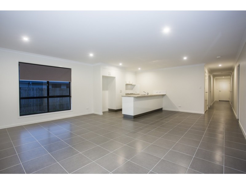 62 Macarthur Drive, Cannonvale QLD 4802