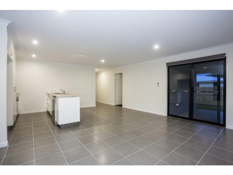 62 Macarthur Drive, Cannonvale QLD 4802