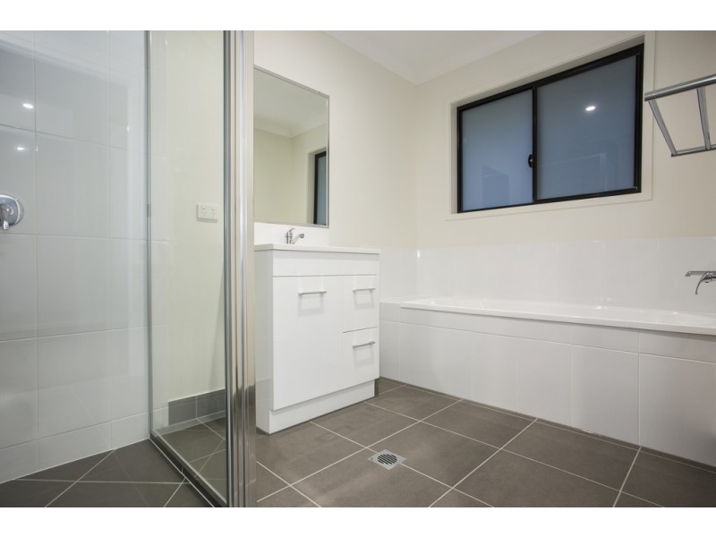 62 Macarthur Drive, Cannonvale QLD 4802