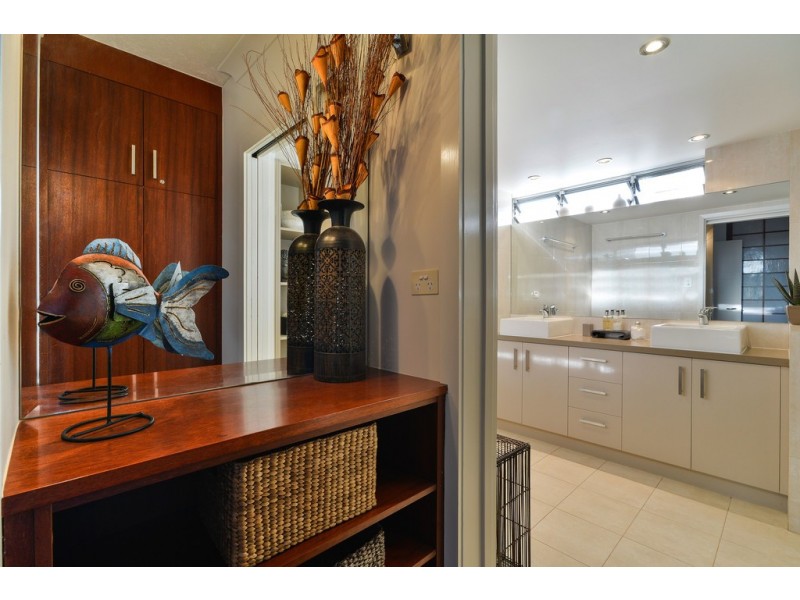 E101/18 Resort Drive, Lagoon Lodge, Hamilton Island QLD 4803