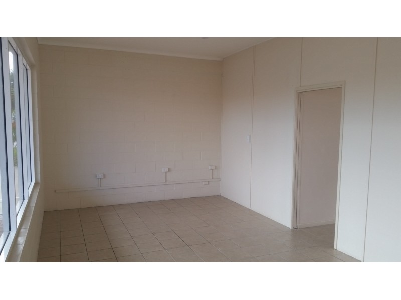 8/37 Stewart Drive, Cannonvale QLD 4802