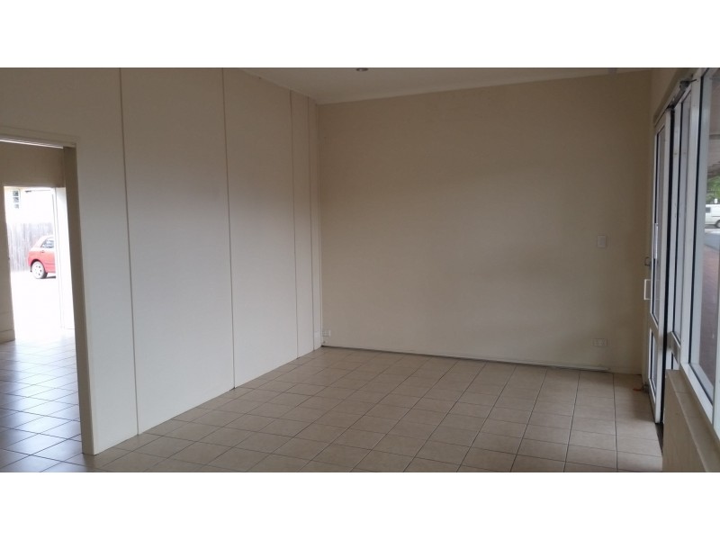 8/37 Stewart Drive, Cannonvale QLD 4802