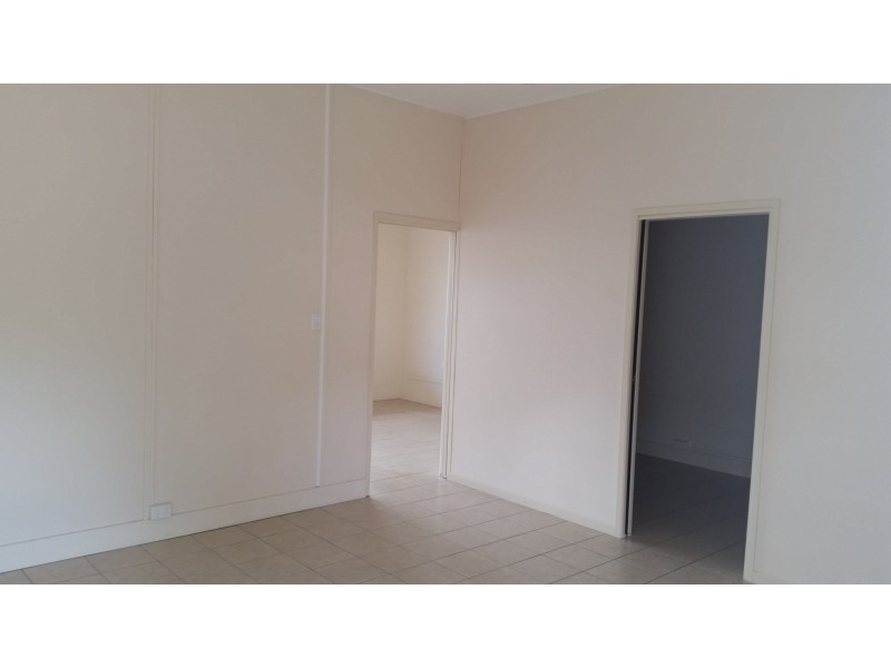 8/37 Stewart Drive, Cannonvale QLD 4802