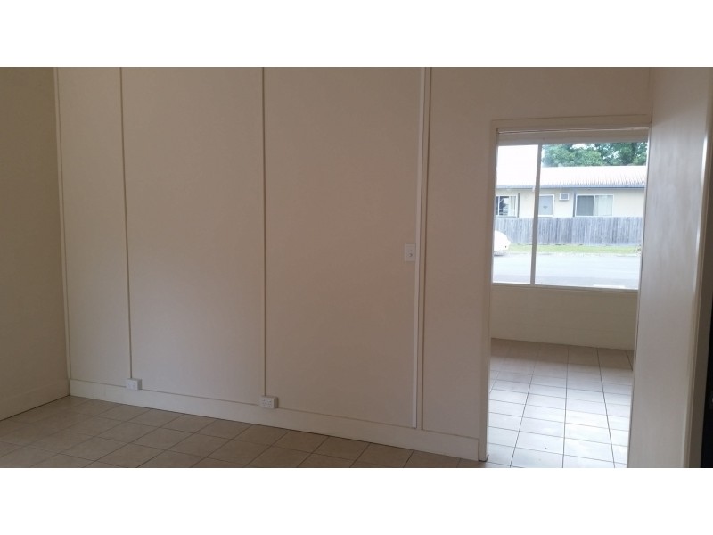 8/37 Stewart Drive, Cannonvale QLD 4802