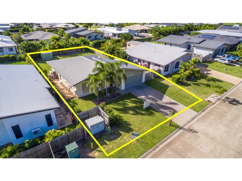 75 Parker Road, Cannonvale QLD 4802