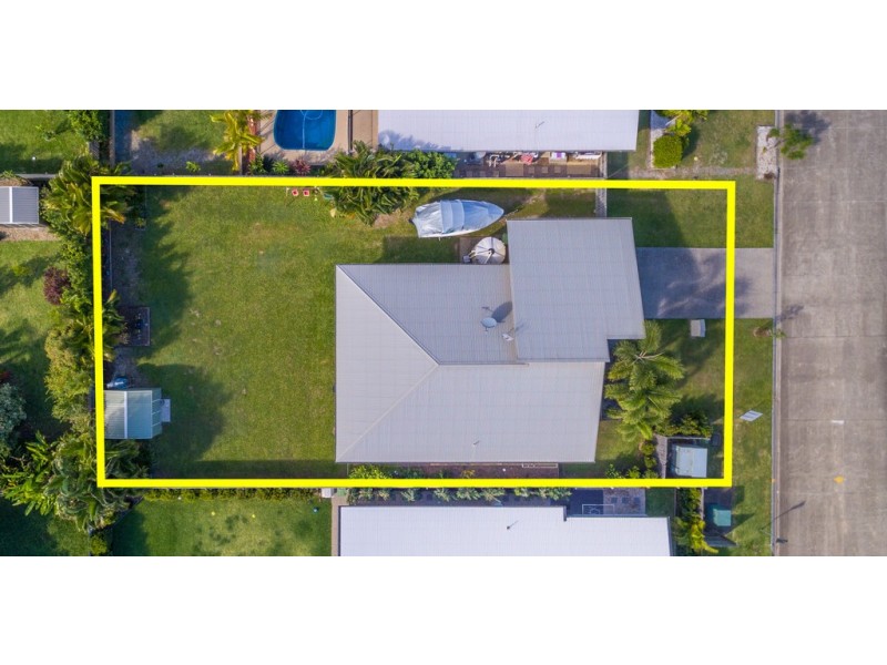 75 Parker Road, Cannonvale QLD 4802