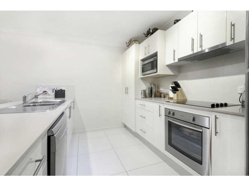 75 Parker Road, Cannonvale QLD 4802