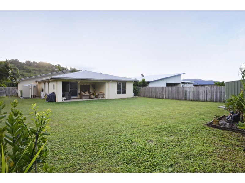 75 Parker Road, Cannonvale QLD 4802
