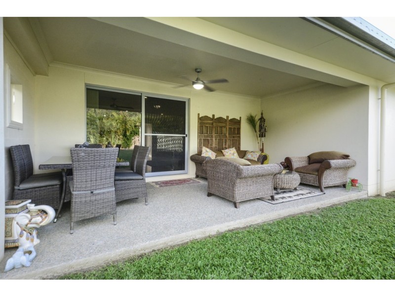 75 Parker Road, Cannonvale QLD 4802