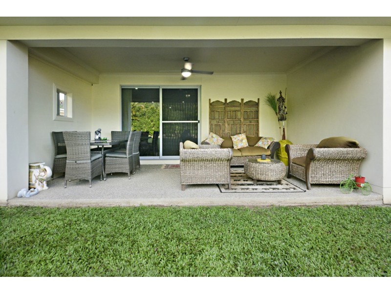 75 Parker Road, Cannonvale QLD 4802