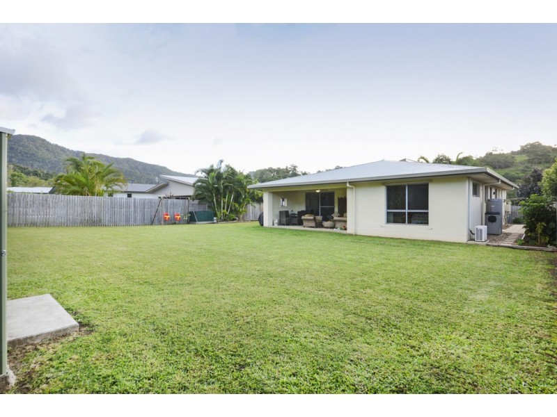 75 Parker Road, Cannonvale QLD 4802
