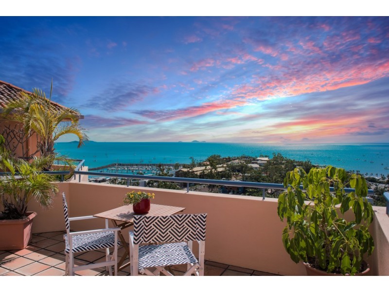 10/2 Nara Avenue, Airlie Beach QLD 4802