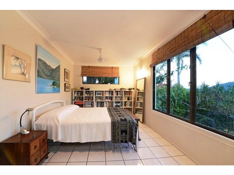 6 Shutehaven Close, Shute Harbour QLD 4802
