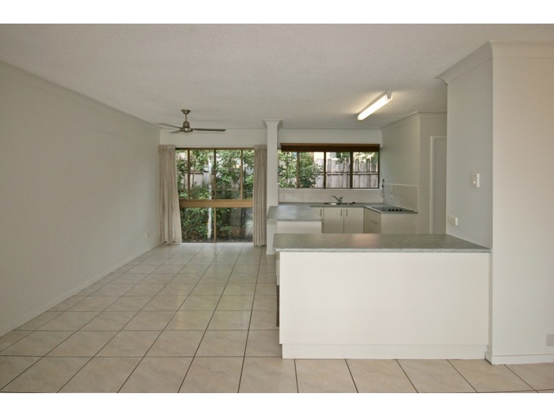 104/2 Eshelby Drive, Cannonvale QLD 4802