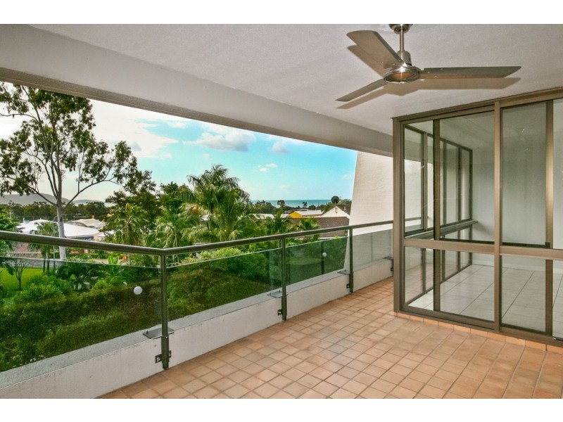 104/2 Eshelby Drive, Cannonvale QLD 4802