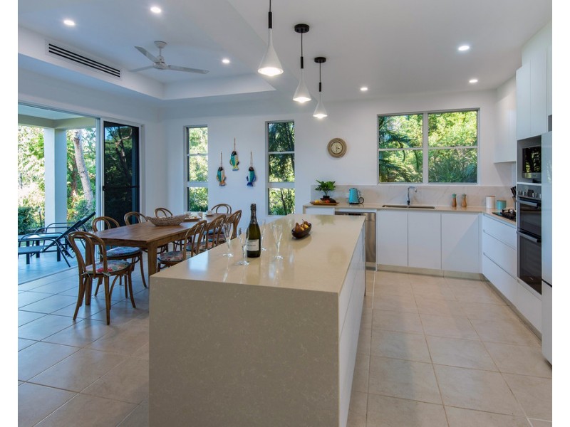 6 La Bella 1 Coral Sea Avenue, Hamilton Island QLD 4803