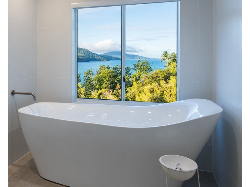 6 La Bella 1 Coral Sea Avenue, Hamilton Island QLD 4803