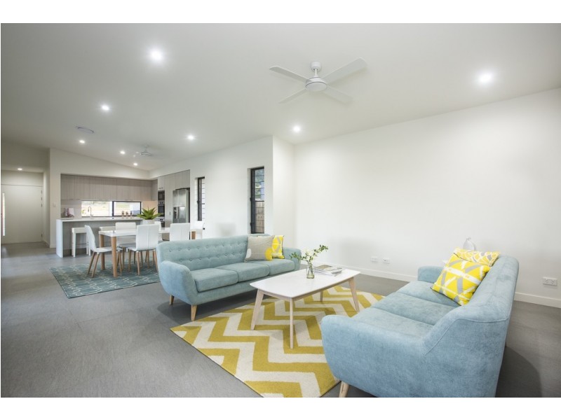 32 Stanley Drive, Cannonvale QLD 4802