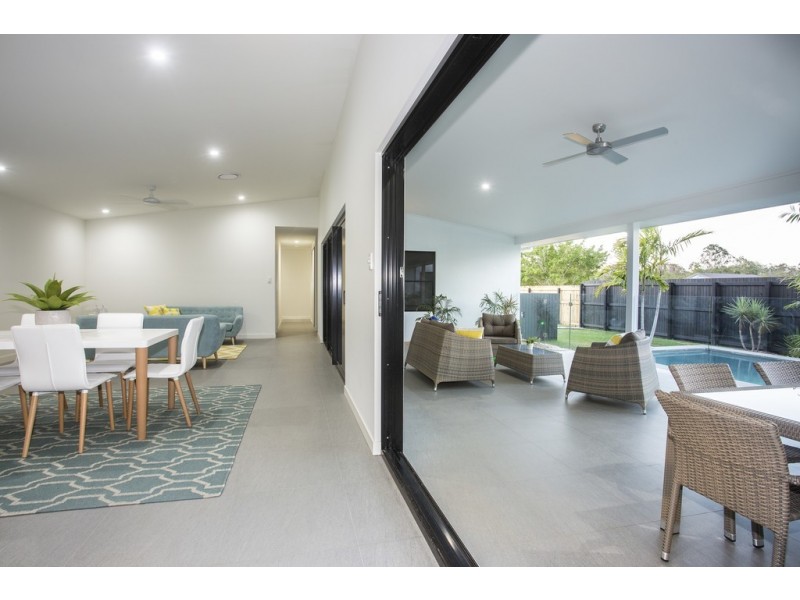 32 Stanley Drive, Cannonvale QLD 4802