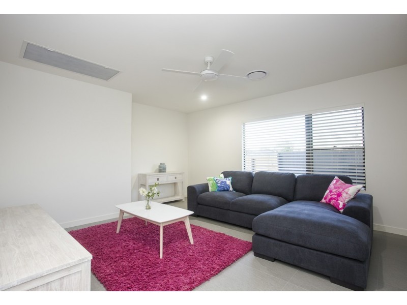 32 Stanley Drive, Cannonvale QLD 4802
