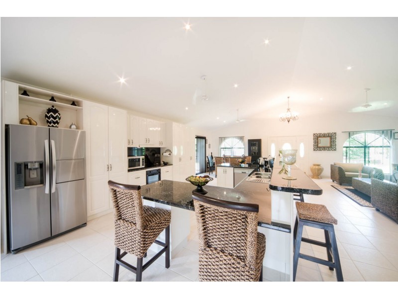 76 Galbraith Park Drive, Cannonvale QLD 4802