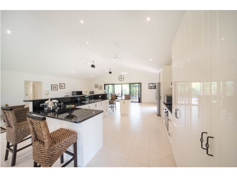 76 Galbraith Park Drive, Cannonvale QLD 4802