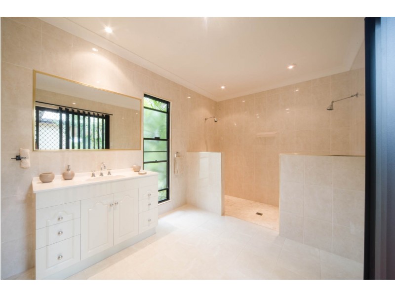 76 Galbraith Park Drive, Cannonvale QLD 4802