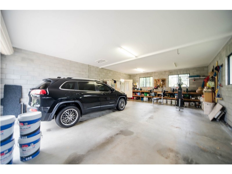 76 Galbraith Park Drive, Cannonvale QLD 4802