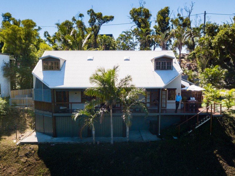 6 Harbour Avenue, Shute Harbour QLD 4802