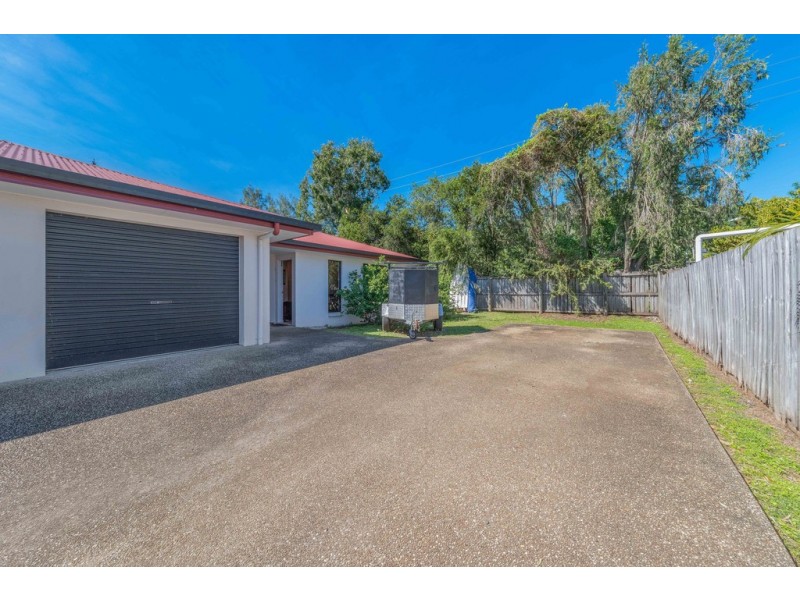 2/22 Banksia Court, Cannonvale QLD 4802