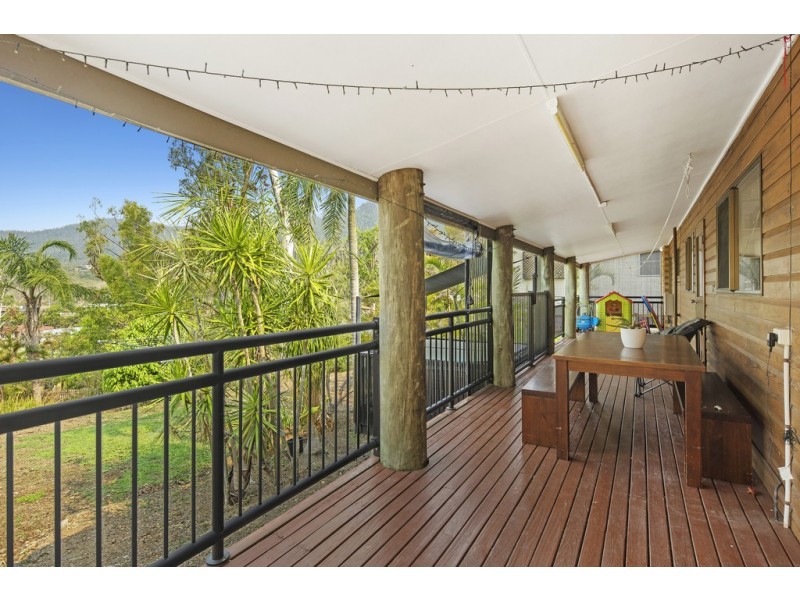 10 Macarthur Drive, Cannonvale QLD 4802