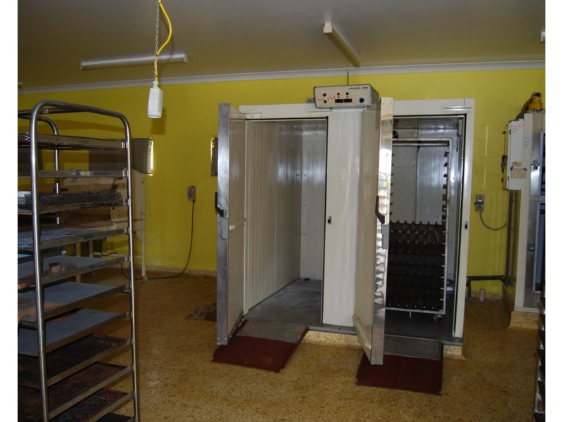 4 Commerce Close, Cannonvale QLD 4802