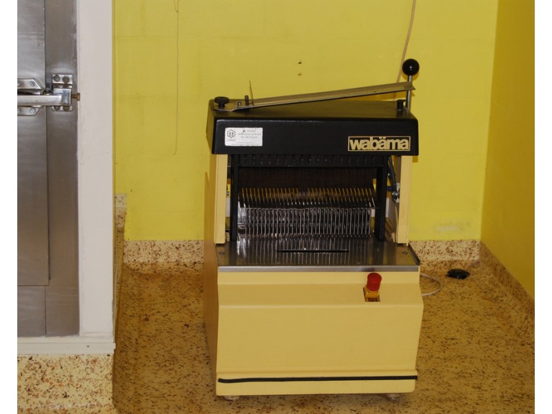 4 Commerce Close, Cannonvale QLD 4802