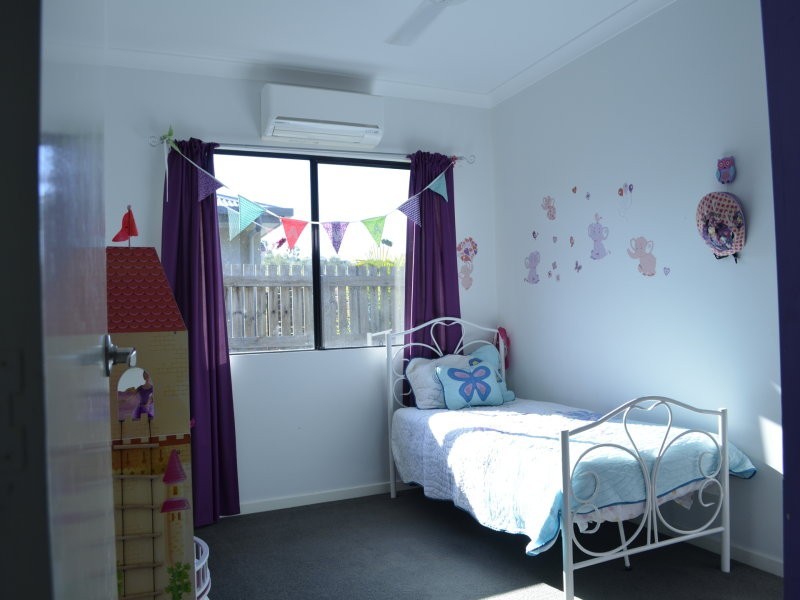 6 Twin Creek Court, Cannonvale QLD 4802