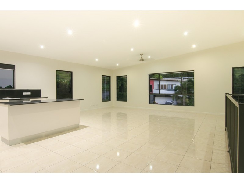 49 Eshelby Drive, Cannonvale QLD 4802