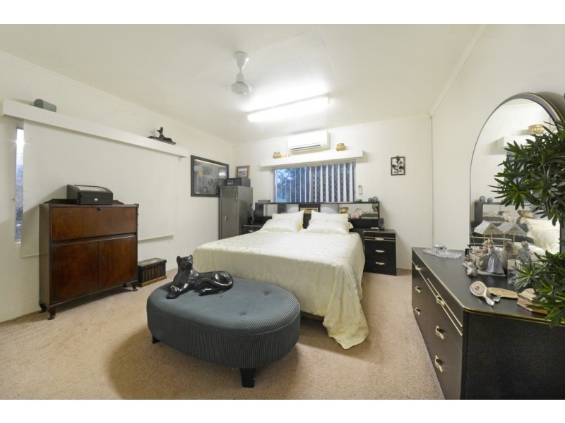1 Simpson Road, Strathdickie QLD 4800