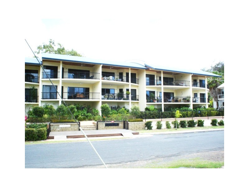 12/36 Coral Esplanade, Cannonvale QLD 4802