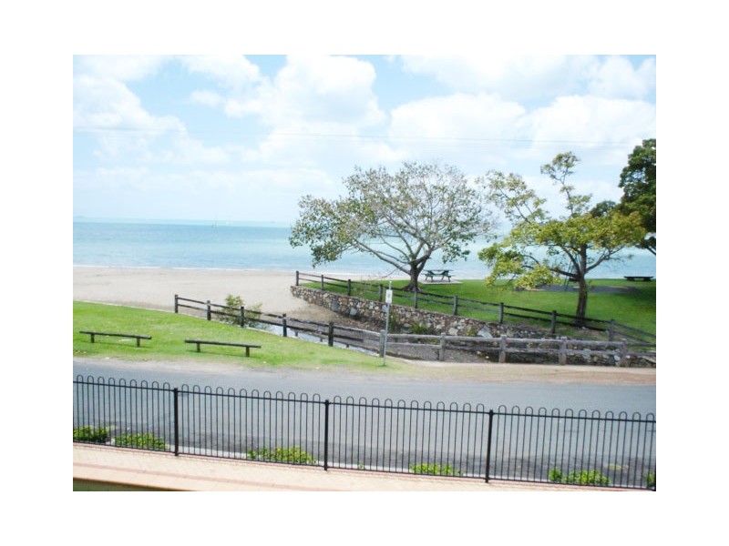 12/36 Coral Esplanade, Cannonvale QLD 4802