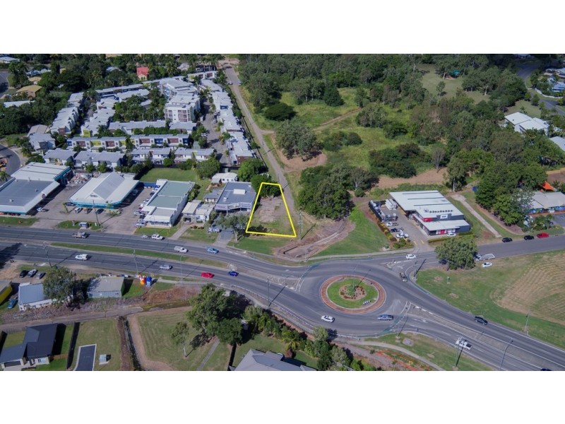 96 Shute Harbour Road, Cannonvale QLD 4802