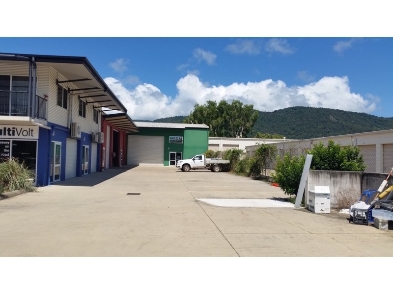 3/20 Carlo Drive, Cannonvale QLD 4802