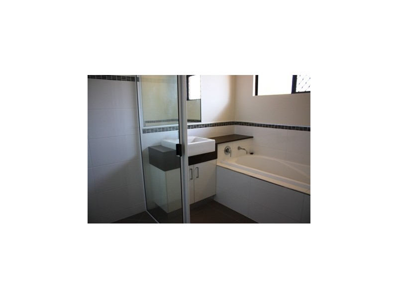 34 Ridgeview Road, Cannonvale QLD 4802