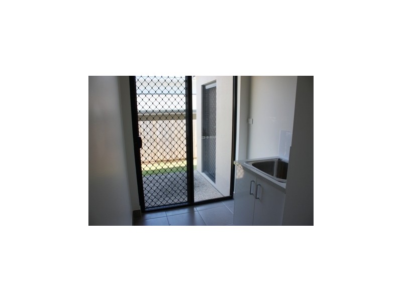 34 Ridgeview Road, Cannonvale QLD 4802