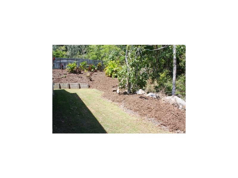 34 Ridgeview Road, Cannonvale QLD 4802