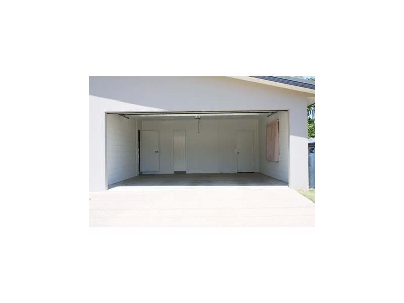 34 Ridgeview Road, Cannonvale QLD 4802