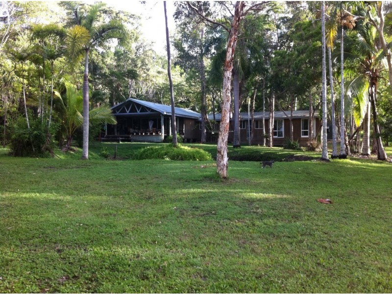 154 Orchid Road, Cannonvale QLD 4802